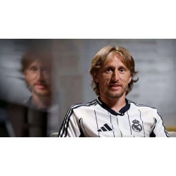 Modrić se oprašta od Bernabeua, a era bivše ceremonijalne trojke veznih završava